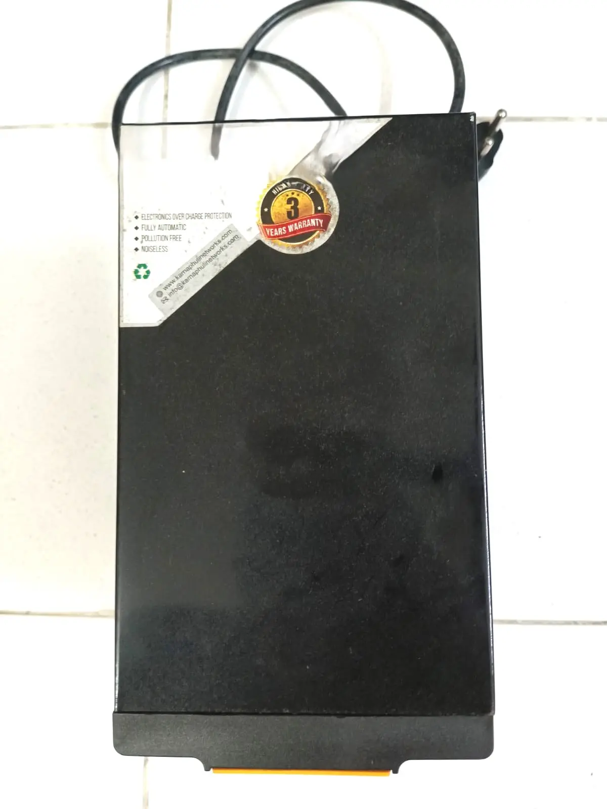 Picture of Voltage Stabilizer for Heavy Equipment like AC, Refrigerator, TV, Computer, CNC Machine, 3D Printer, etc. 1000va ()