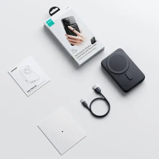 Picture of Joyroom JR-W050 20W 10000mah Magnetic Wireless Power Bank with Ring Holder -Black