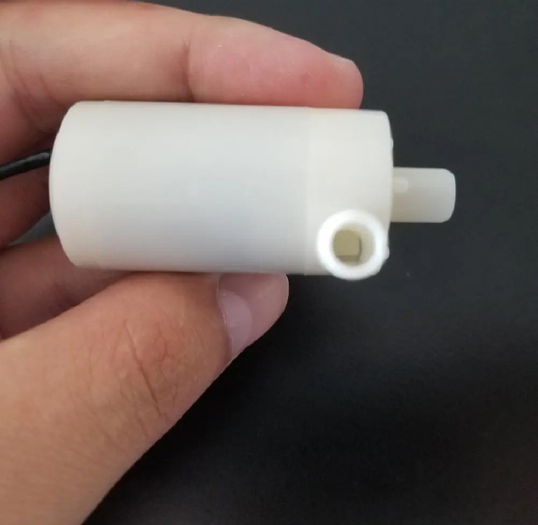 Picture of 3-5V USB Mini Submersible DC Water Pump 120L/H for Aquarium 