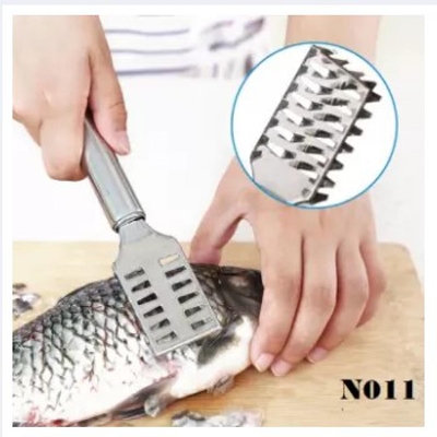 Picture of Fast Cleaning Fish Skin Scrapper - Silve -Silver