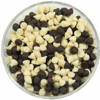 Picture of Mix Chocolate White and Dark Chocolate Chips 100g
