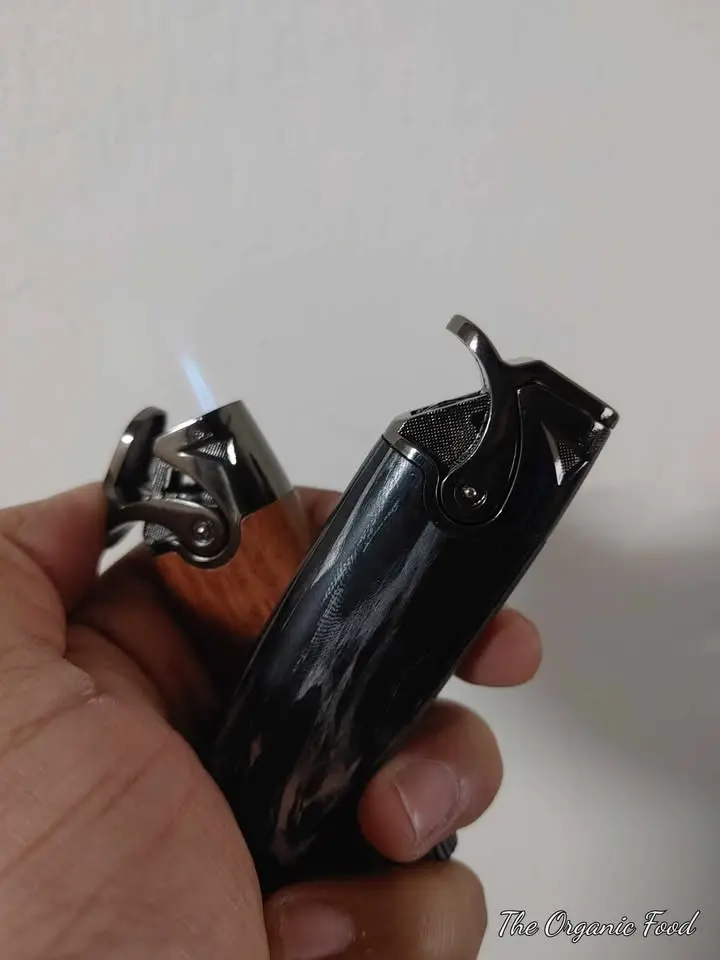 Picture of Refillable, Windproof broad Turbo lighter