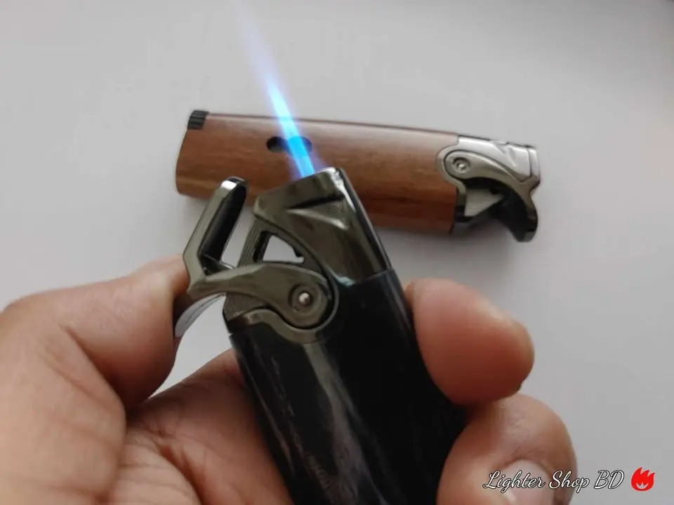 Picture of Refillable, Windproof broad Turbo lighter