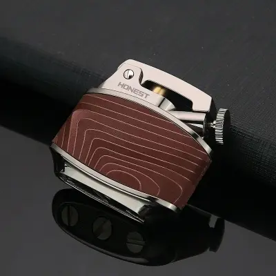 Picture of Wooden Shell Stylish Compact Kerosene Lighter in Sandalwood Retro Design with Easy Ignition