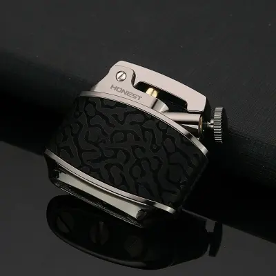 Picture of Wooden Shell Stylish Compact Kerosene Lighter in Sandalwood Retro Design with Easy Ignition