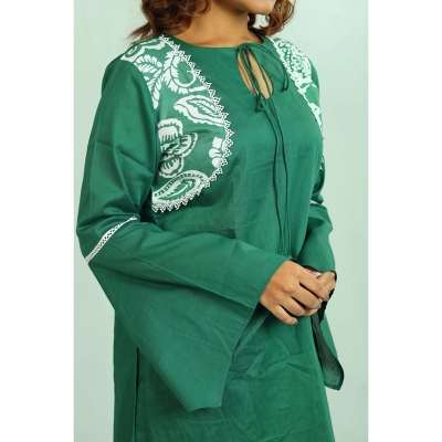 Picture of ISRA Two piece Green and White  Kameez Pant Set for Woman
