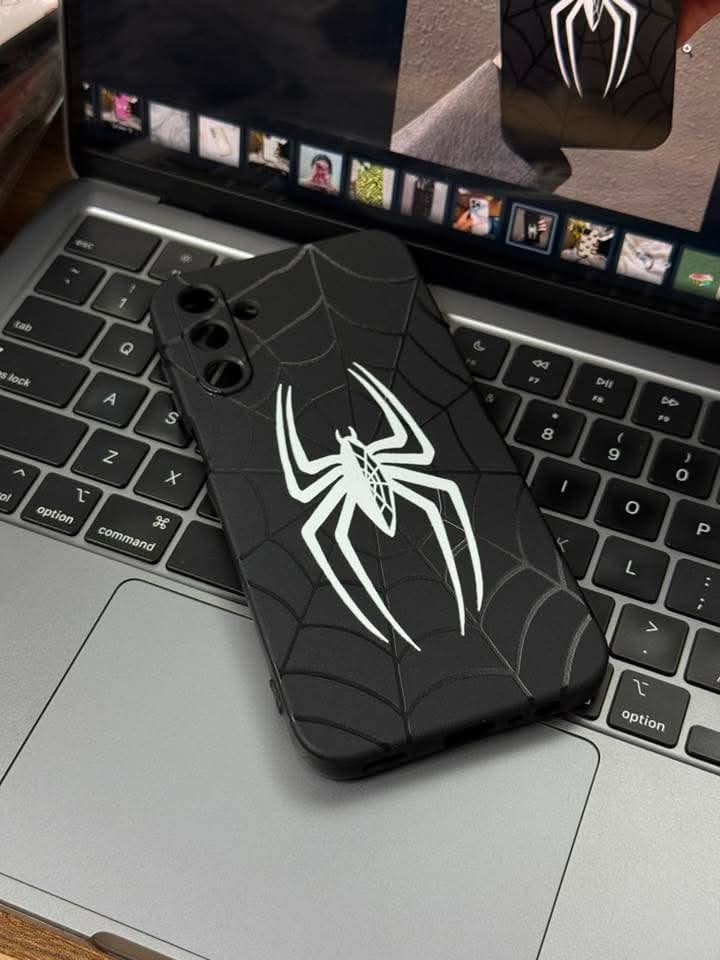Picture of FIR SAMSUNG GALAY S21 FE / S23FE / S24FE / S25FE / S21 / S22 / S21 PLUS /S22 PLUS SOFT BLACK SPIDER MAN BACK COVER