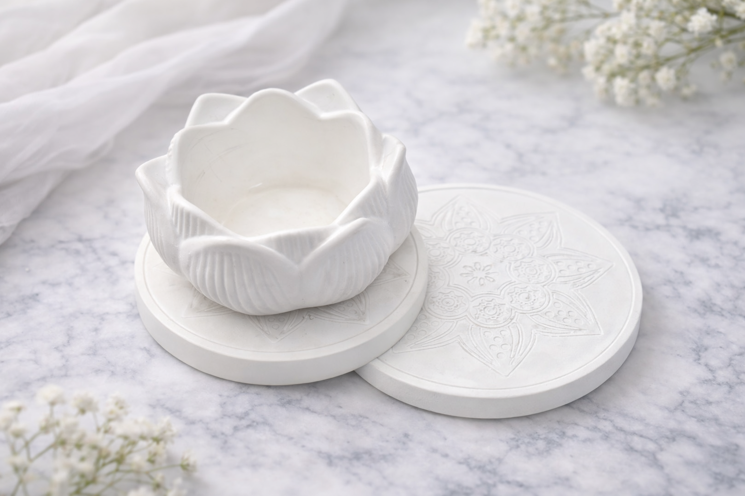 Picture of 01 set  Lotus shaped indoor planter with tray