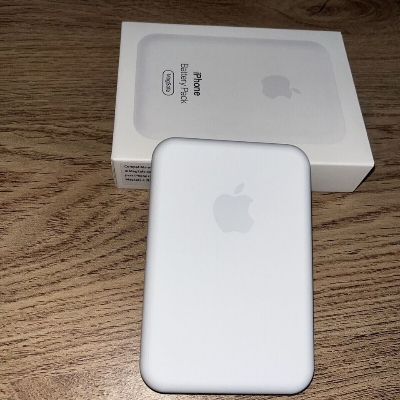 Picture of Fast Charging MagSafe Charger 15W Wireless Magnetic Mini Battery Pack Power Bank for iPhone X /11/ 12 /13 / 14/ 15 /16/17 Apple Magsafe