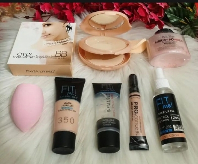 Picture of 7 IN 1 COMBO MAKE UP SET