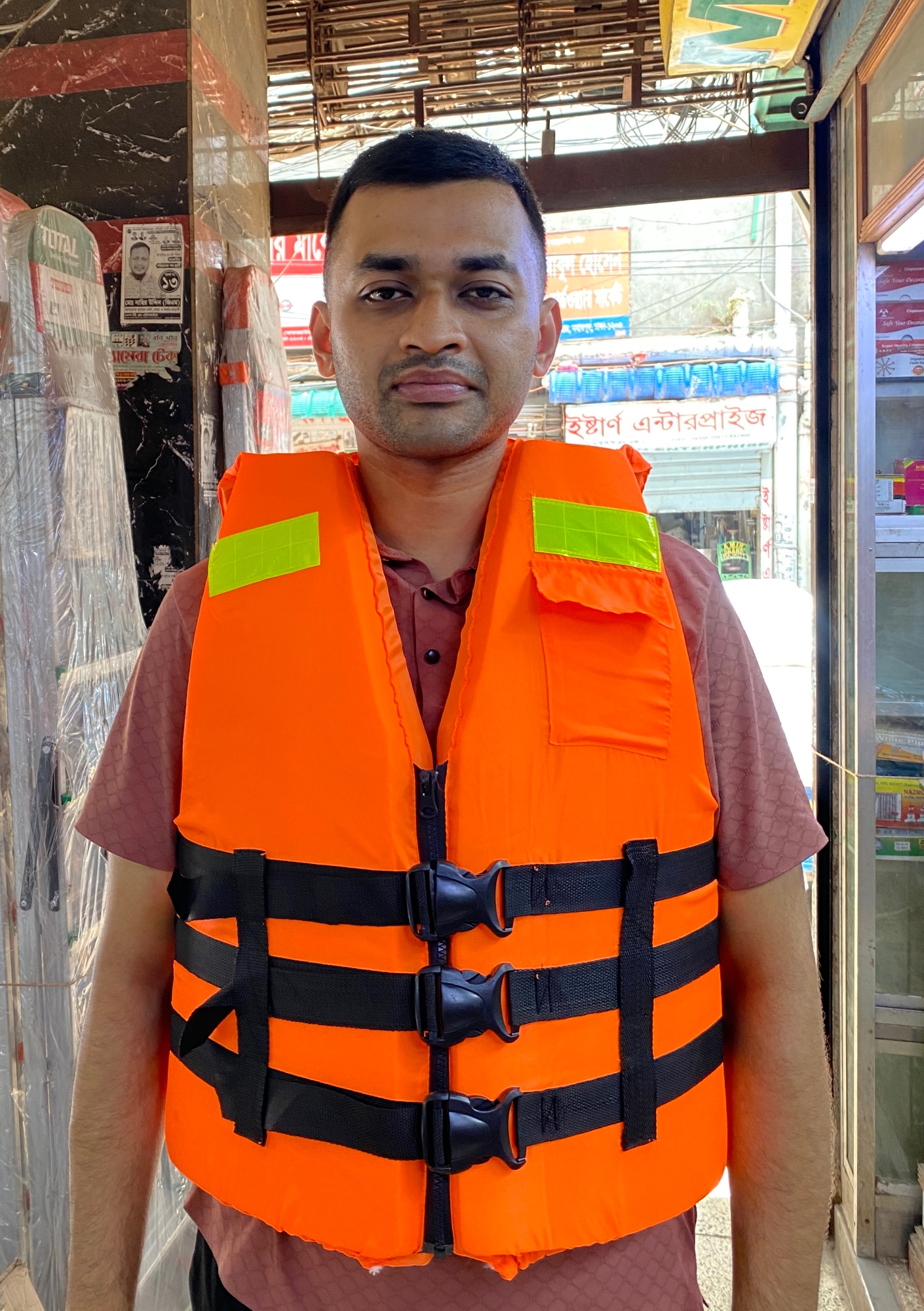 Picture of Life Jacket Heavy-Duty Adult – 130kg Ideal for Swimming & Water Safety Multicolor 