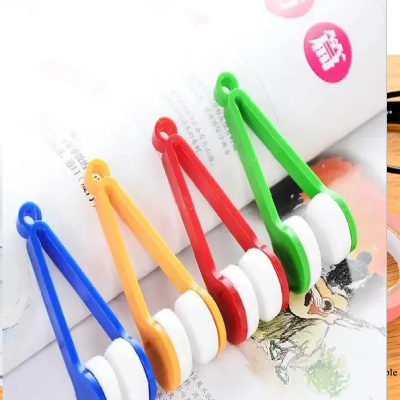 Picture of New Creative Two-side Glasses Brush Soft Microfiber Spectacles Cleaner Glasses Cleaner Rub Eyeglass Cleaning Brush Wiping Tool-Multicolor - Multicolor