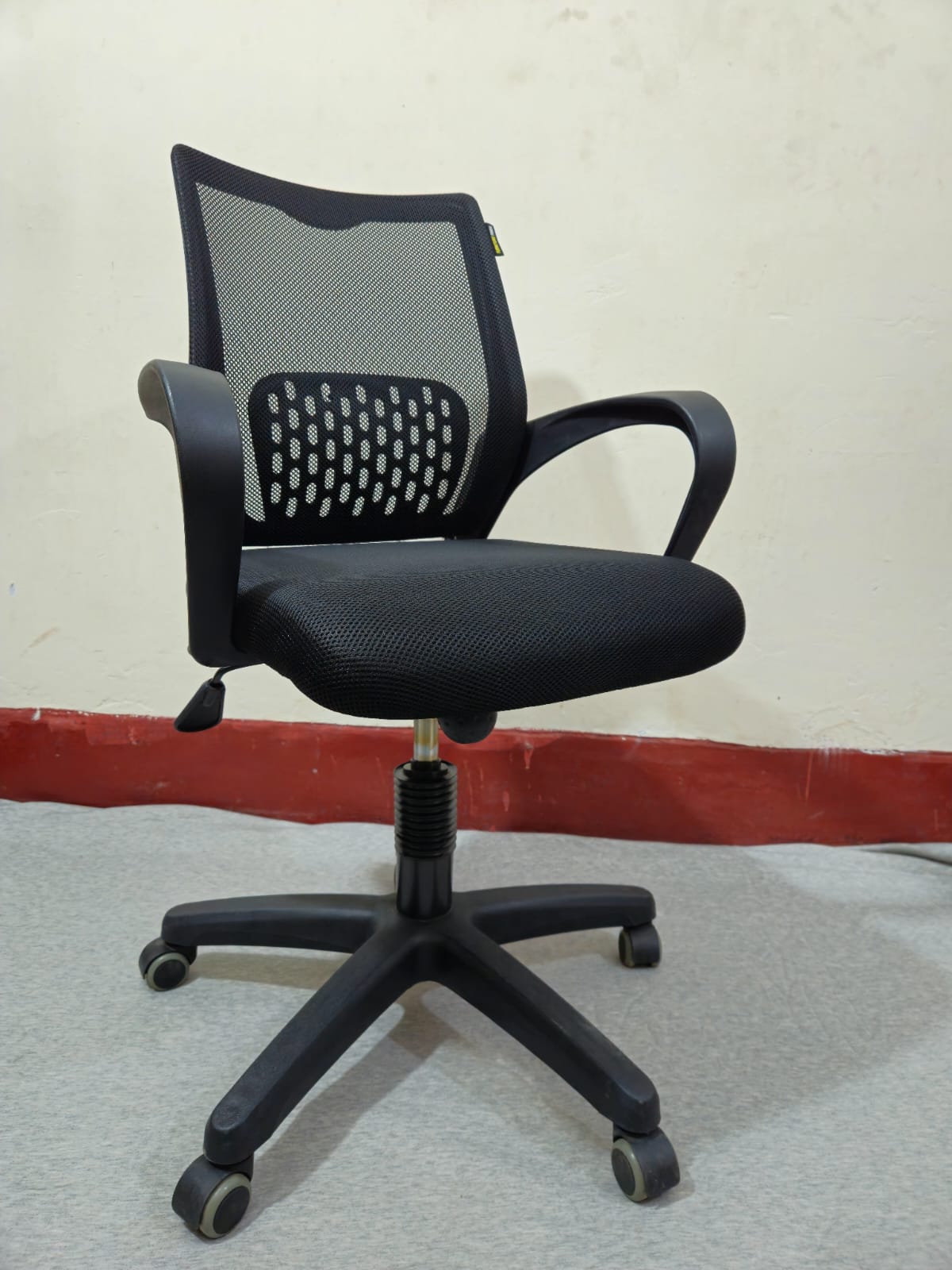 Picture of Executive Chair FF-EC-001p (Chaina Mesh 2) Smart Office Executive Chair (Plastic Base) - Black