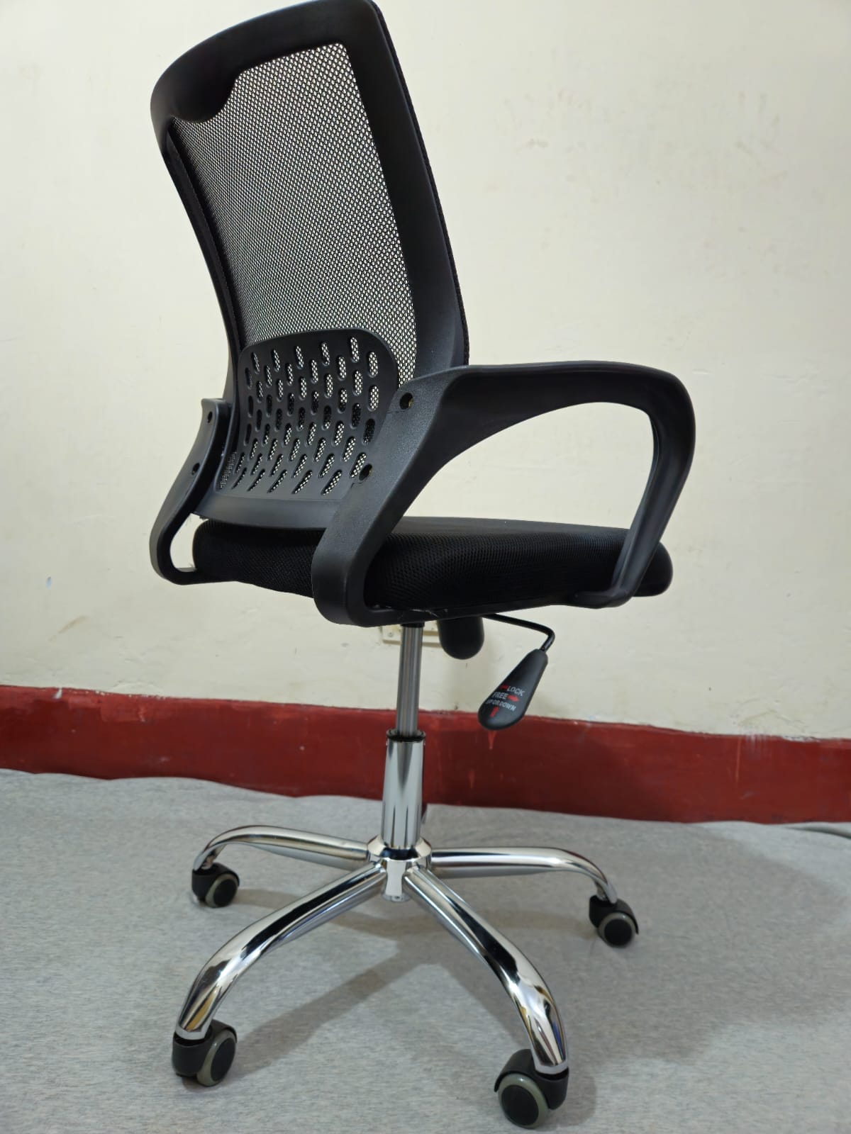 Picture of Executive Chair FF-EC-001ss (Chaina Mesh 2) Smart Office Executive Chair (Black)