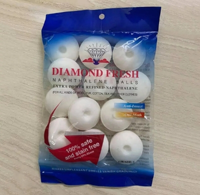 Picture of Naphthalene ball small size packet 