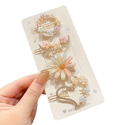 Picture of 4Pcs/Set Flower Heart Hair Clip Sets Heart Moon Rhinestone Pearl Hairpins For Women Girls