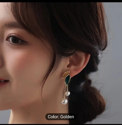 Picture of Trendsetter -Leaf Exquisite Jewelry Lightweight Long Lasting Ear Studs for Dating 1 Pair Women Stud Earrings- Inventive Choice