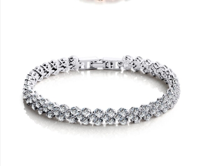Picture of Love Shape Crystal Zircon Bracelet for girls and womens | Silver