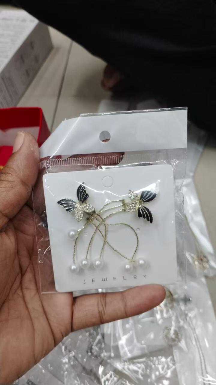 Picture of Unique Design Elegant Delicate Light Luxury Black Butterfly Earrings Women Jewelry Party Premium Gifts