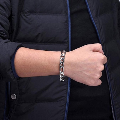 Picture of Stainless Steel chain on hand  bracelet for Men Silver Adjustable