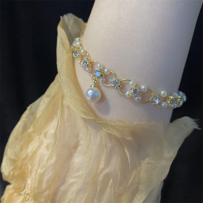 Picture of Korean Fashion Small Daisy Open Bracelet  
