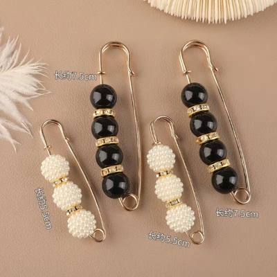 Picture of New Pearl Geometric Brooch for Women Alloy Clothing Pin Anti-Exposure Fashion Accessory Waist Cincher