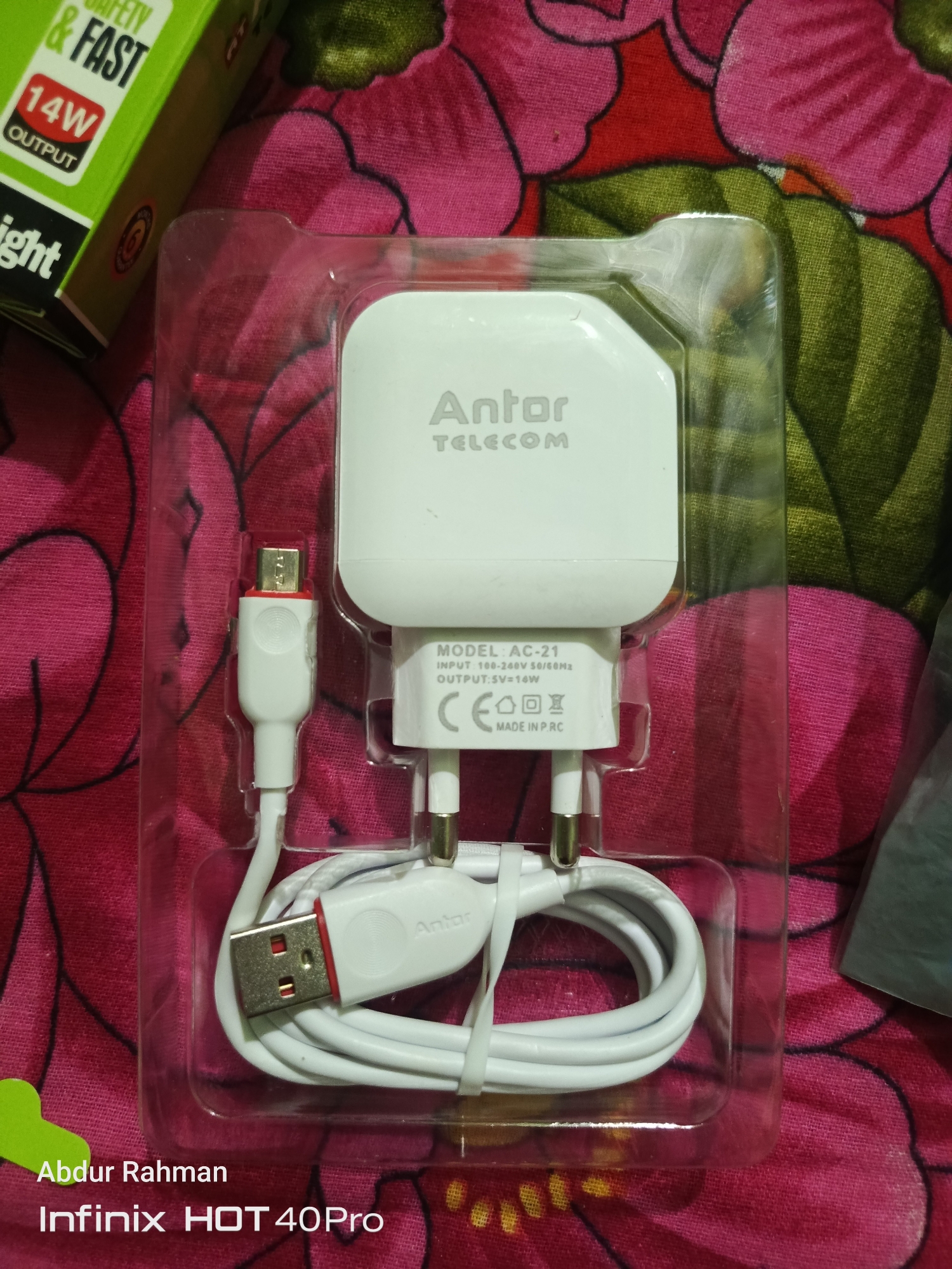 Picture of Android Type B Fast Charging 14W USB Charger - High-Speed Charging, Durable Design