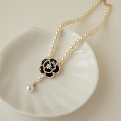 Picture of Stylish - Modern Vibe - Upscale Need - Cute Black Rose Flower Small Pendant Necklace For Women - Sensible - Must Have - Designed - Urban Vibes White 