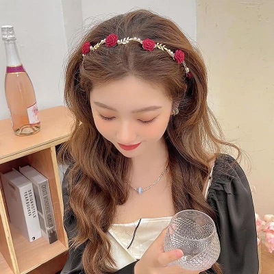 Picture of Rose Pearl Headband Hair Accessories Headdress Girls Vintage Metal Flower Pearl Red White Rose Tiara Hairbands  12.5 cm