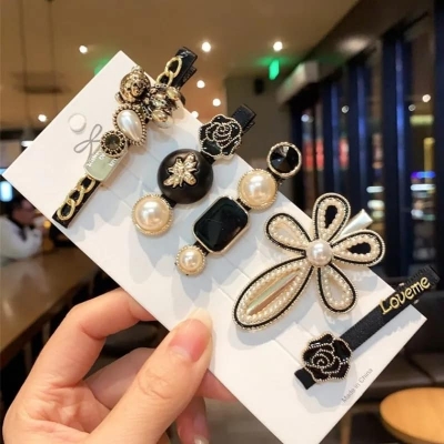 Picture of 5pcs Hair Clip Set Hair Pins Korean Fashion Shiny Crystal Rhinestone Hair Clip Hair Accessories For Women Black Int: One size
