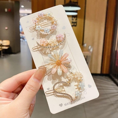 Picture of Understated -Craftsmanship and Trendy -Alloy flower rhinestone sideclip hairclip set For Women/Girls- Progressively Better  Int: One size