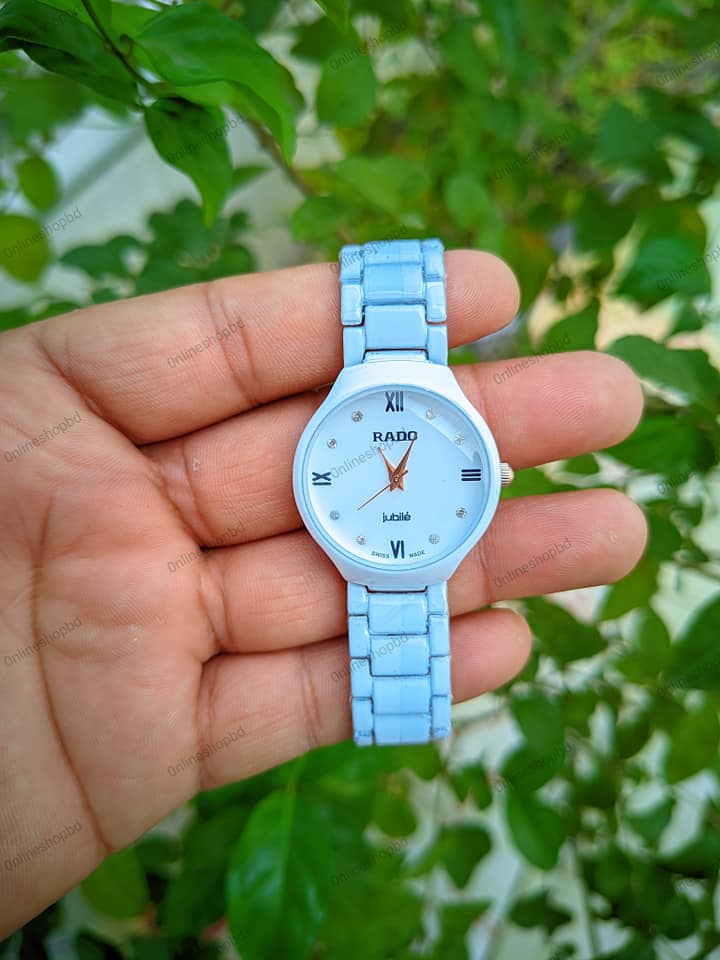 Picture of Stainless Steel Fashionable stainless analogue Hand watches for Women - ঘড়ি White 