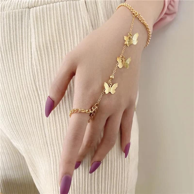 Picture of Exclusive Golden Stylish Bracelet Fashion Hand Finger Ring Types Bracelet Women Gold 