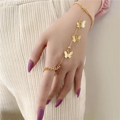 Picture of Exclusive Golden Stylish Bracelet Fashion Hand Finger Ring Types Bracelet Women Gold 