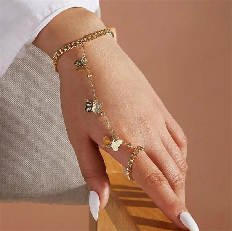 Picture of Exclusive Golden Stylish Bracelet Fashion Hand Finger Ring Types Bracelet Women Gold 
