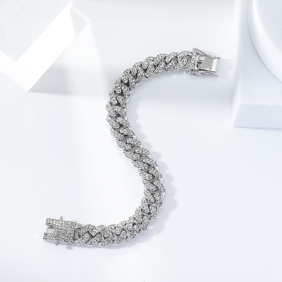 Picture of Superb Versatile -Choice and Remark -Men Cuban Link Chain Bracelet Shiny Rhinestone Inlaid Bangle Jewelry- Avant-garde  20 CM