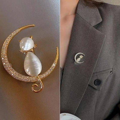 Picture of Moon Cat Brooch Hijab Safety Pin for Girls and Women's Gold 