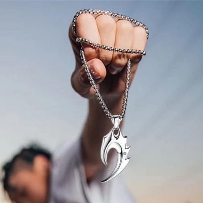 Picture of Arrowhead Pendant Men Necklace Vintage Alloy Chain Spearpoint Necklace Fashion Accessories Silver 