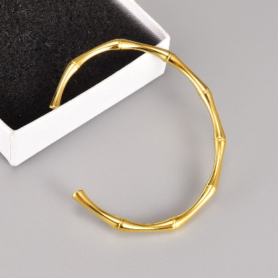 Picture of Classic Bamboo Joint Bracelet for Men Gold 