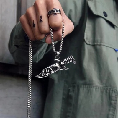 Picture of Korean Clavicle Chain Diamond Necklace Fashion Jewelry Necklace for Men Silver 