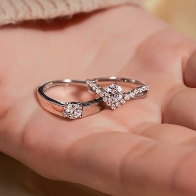 Picture of Crowning Love, Couple Rings, Four Prongs, 1 Zircon Diamond Rings, Pair of Wedding Rings for Men and Women, Crown Open Pair Rings5 Silver 