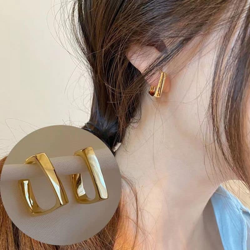 Picture of New Korean Square Rhinestone Earrings For Women Gold Adjustable