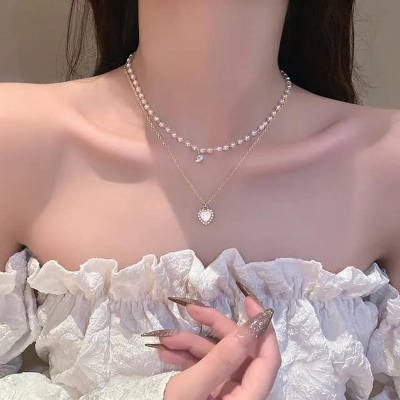 Picture of Layered Pearl Necklaces for Women Pearl Choker Necklace for Teen Girls Layering Necklaces Double Layer Necklace Pearl Pendant Necklace for Girls, Small Gold 