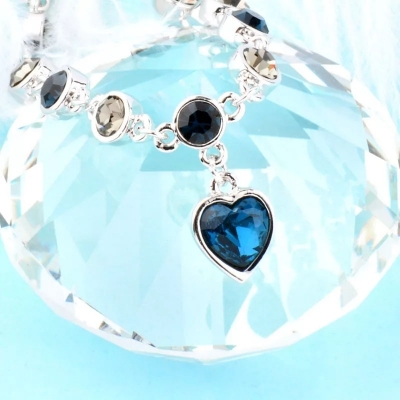 Picture of Japan Korea Elegant Blue Stone Crystal Love Bracelet  For Women Girls Sweet Colorful Flower Gold Color Metal Chain Bracelets Aesthetic Jewelry Blue 