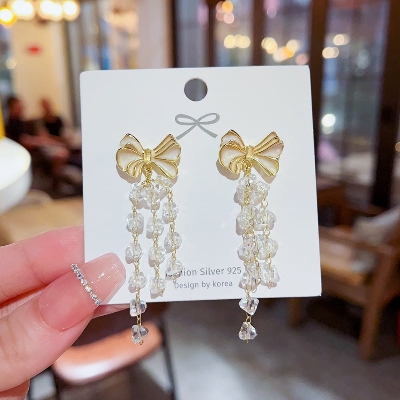 Picture of Korean Retro Fashion Earring Long Tassel Earrings Sweet New Design for Women White 