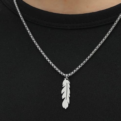 Picture of Men's Necklace Stainless Steel with Lucky Leaf  Pendant and SilverChain  Stainless Steel Silver 