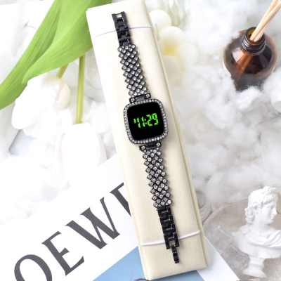 Picture of Stylish & Fashionable Elegant Mirror Quartz Ladies Watch  