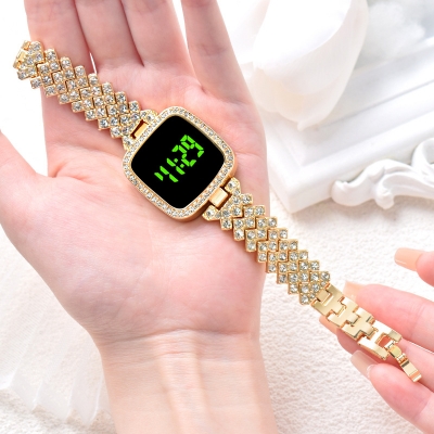 Picture of Stylish & Fashionable Elegant Mirror Quartz Ladies Watch  