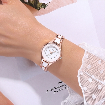 Picture of Water Diamond Bracelet Watch Women's Fashion Jewelry Wristwatch for Ladies with Diamond Accents  