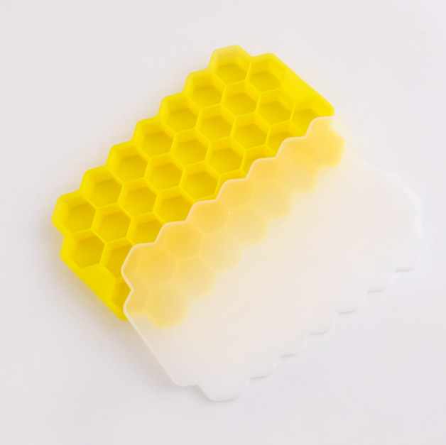 Picture of New High Quality Silicone Ice Cube Tray with Cover Food Grade Small Kitchen Appliances Ice Makers Multicolor 